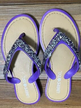 Limited Too Girls Purple Rhinestone Flip Flops Sandals Size 11/12